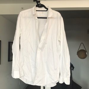 uniqlo white button down